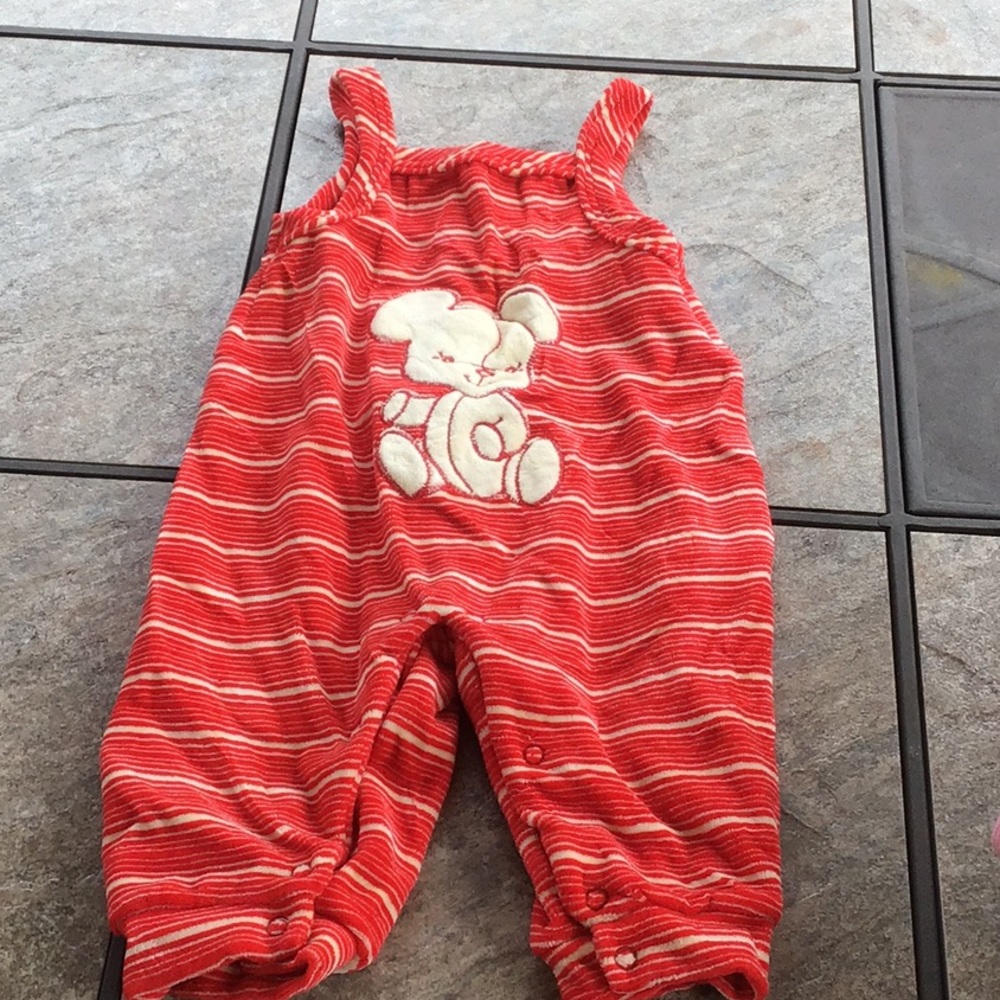 Vintage velour red bear jumper